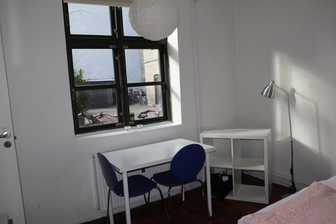Charming Red Courtyard Apartment Copenhague Extérieur photo