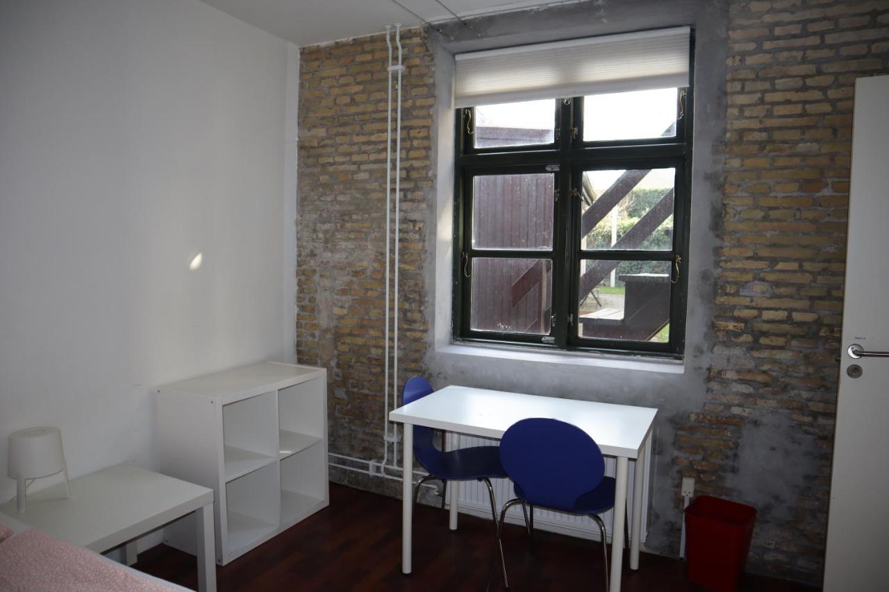 Charming Red Courtyard Apartment Copenhague Extérieur photo